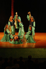 arabisch andalusischer Hoftanz Gruppe Mashalla in der Show "The impossible Dream" 1-2-12.2007 in Schleiden/Gemünd